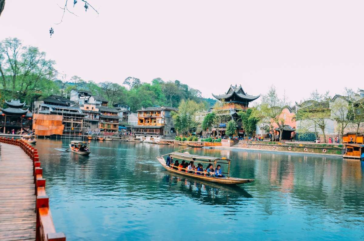 湘韵寻味，湖南美食之旅🌟