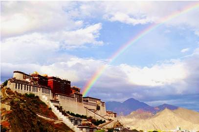 西藏，中华民族的瑰宝之地